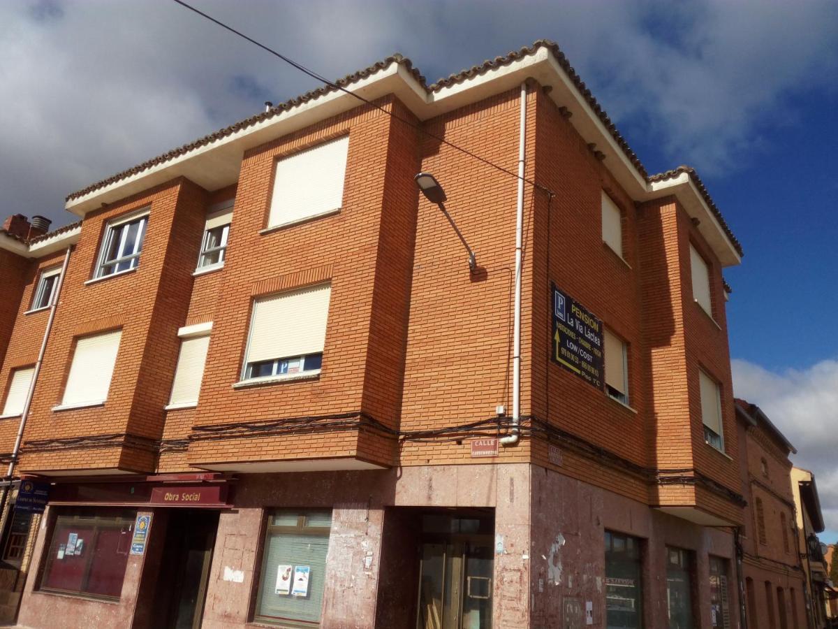 Apartamento Pension La Via Lactea Hotel Fromista Exterior photo