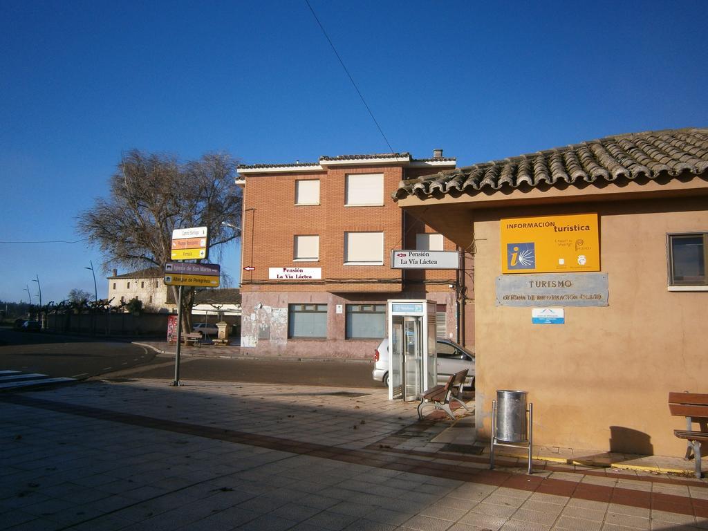 Apartamento Pension La Via Lactea Hotel Fromista Room photo