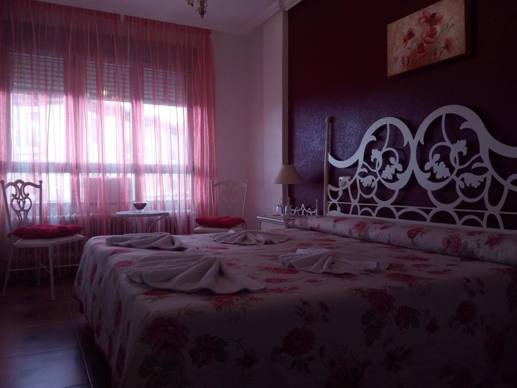 Apartamento Pension La Via Lactea Hotel Fromista Exterior photo